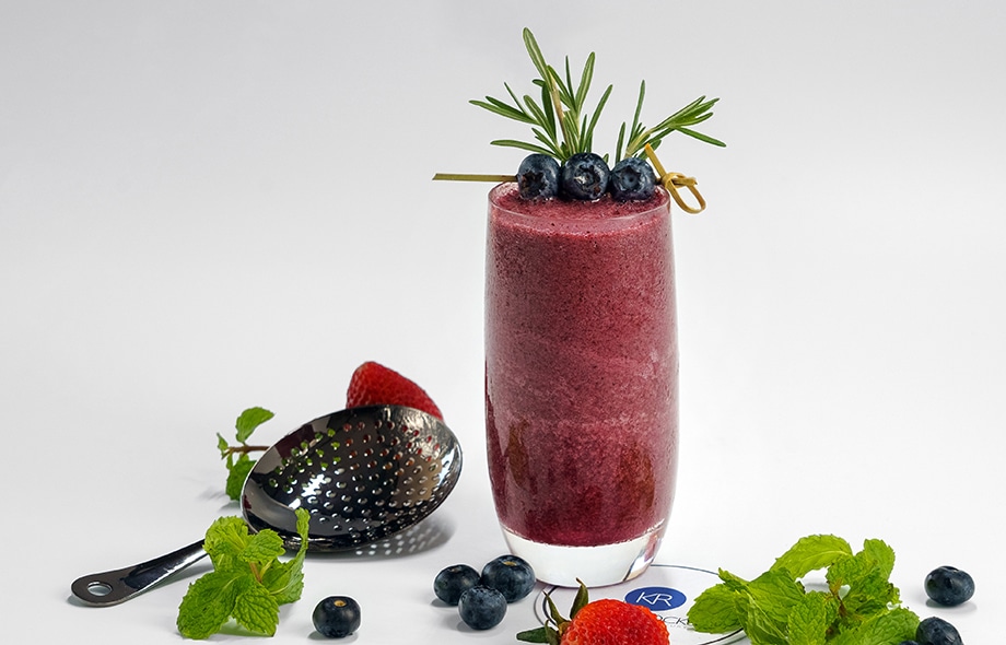 MIXED BERRIES SMOOTHIE