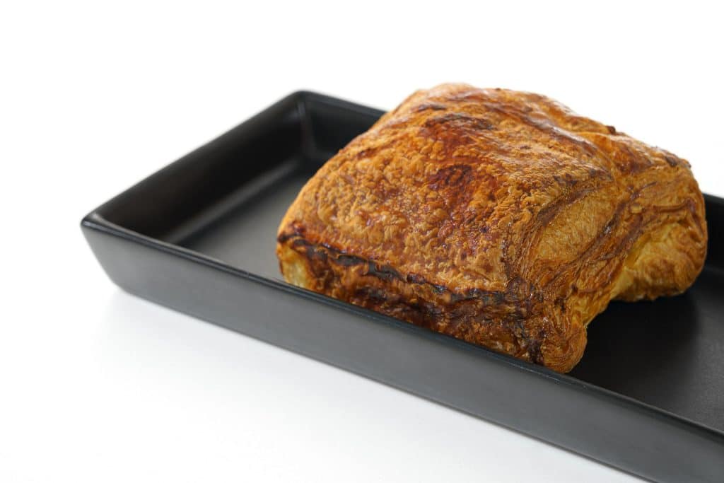 PAIN AU CHOCOLAT