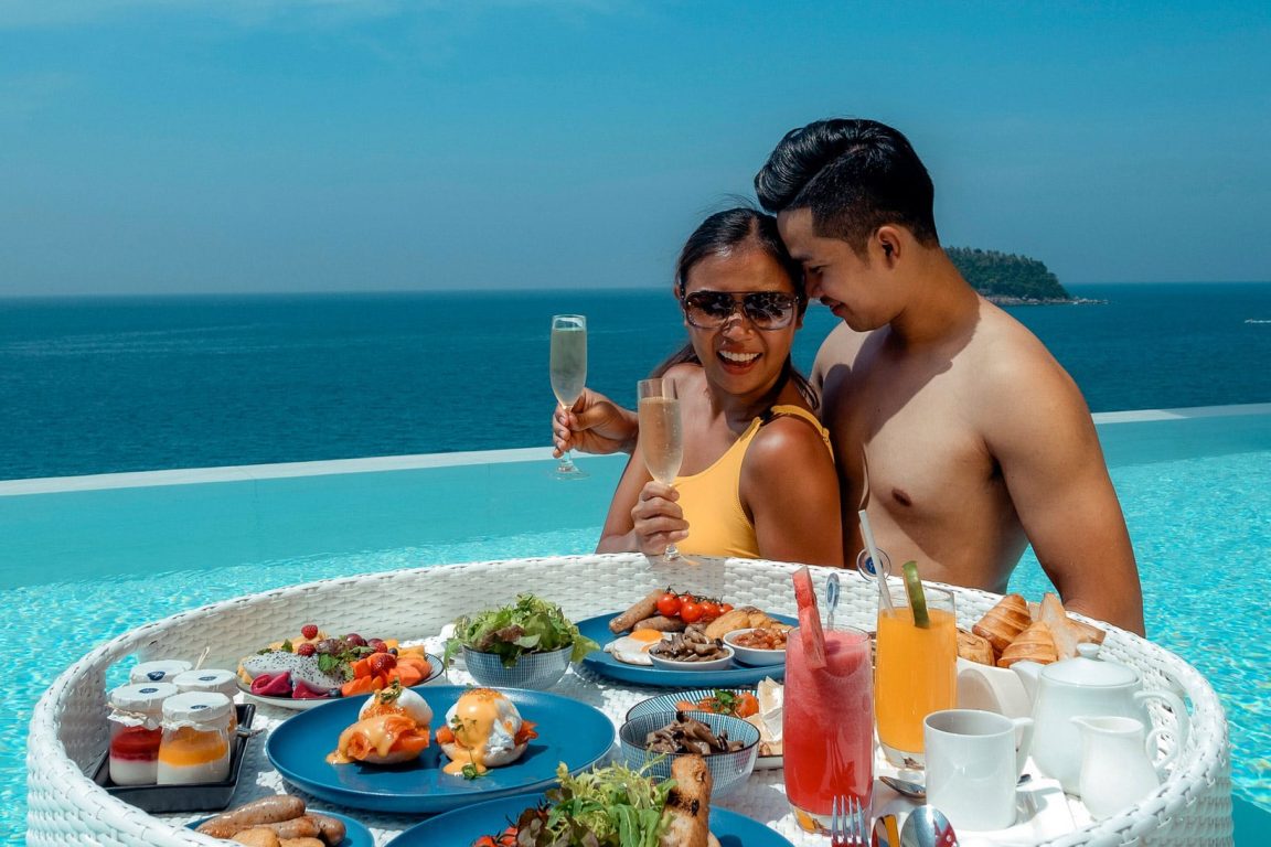 Signature Floating Breakfast